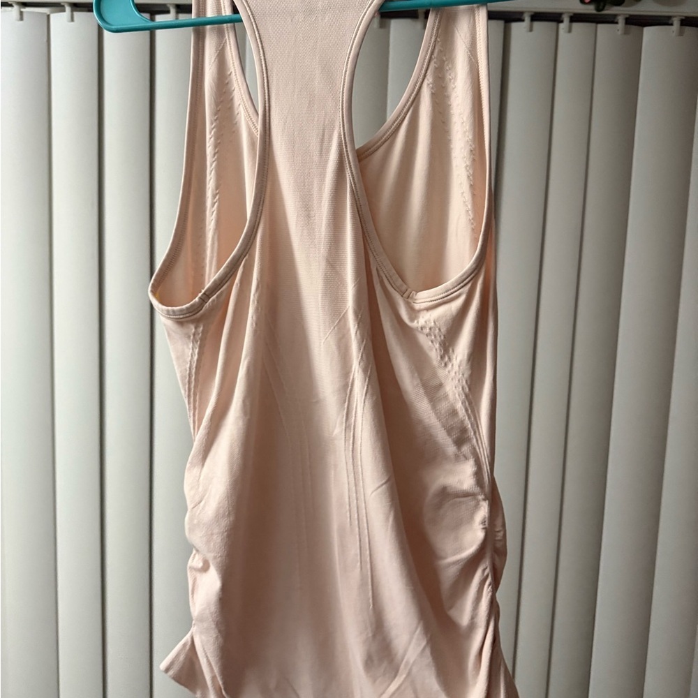 Athleta Racerback Ruched Light Pink Athletic Tank Top Medium - Picture 4 of 5